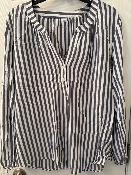 Old Navy Tops - Old Navy Blue and White Vertical Stripe Shirt